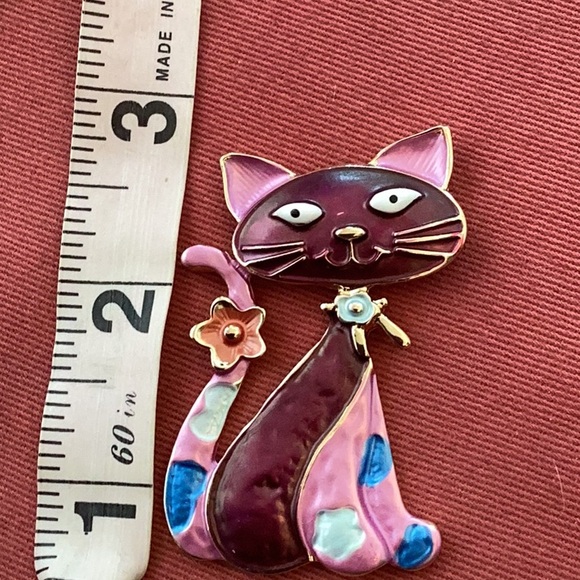 Kitty pin - Picture 2 of 3